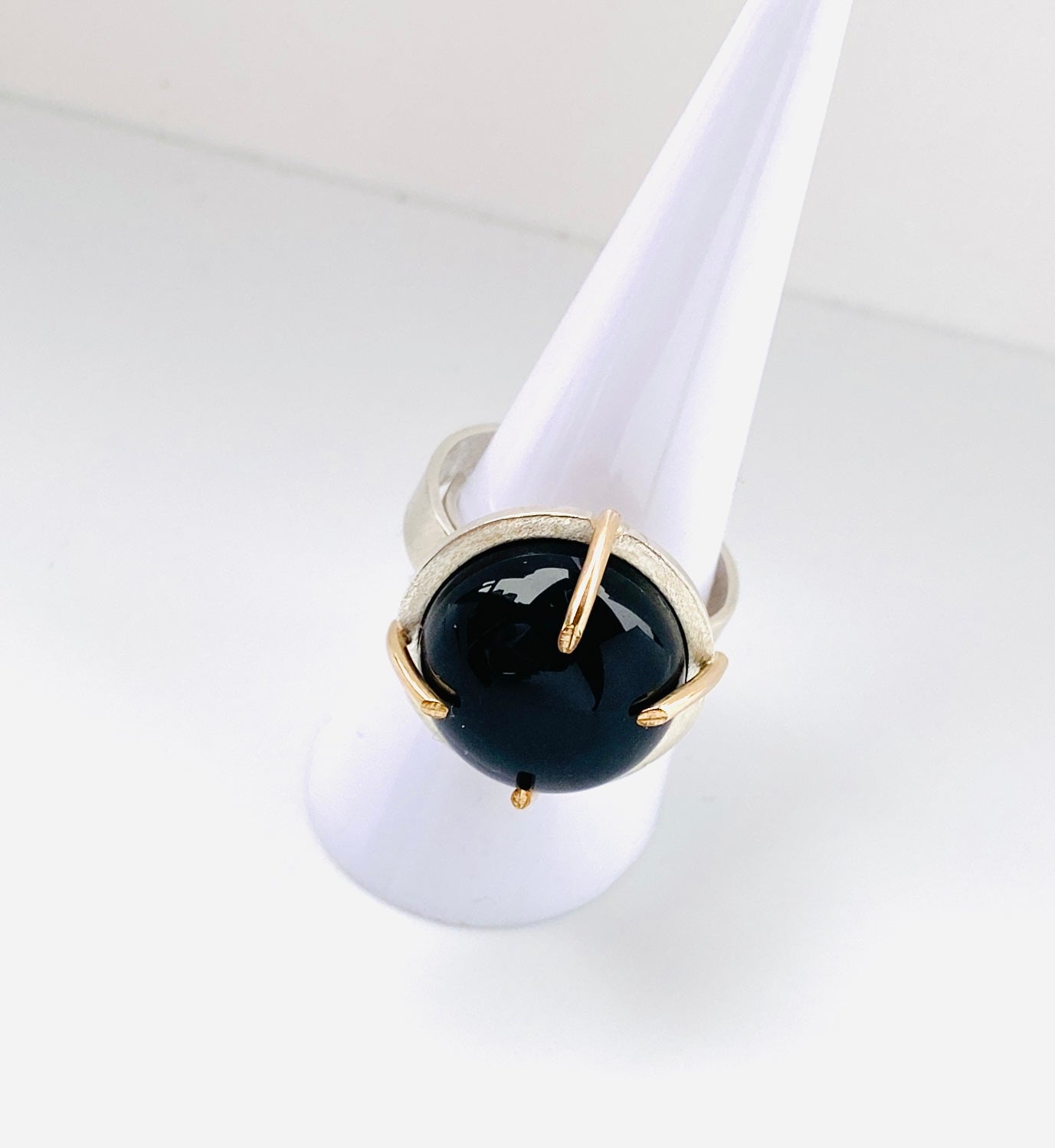 Elegant Onyx Ring